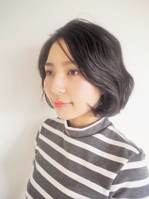 エアリーウェーブ　大人ショートボブ